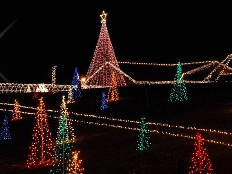 Christmas Lights in Carlyle City Park